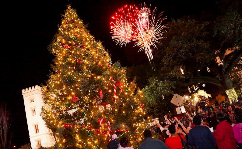 Get in the holiday spirit at Festival of Lights and other downtown celebrations Dec. 1