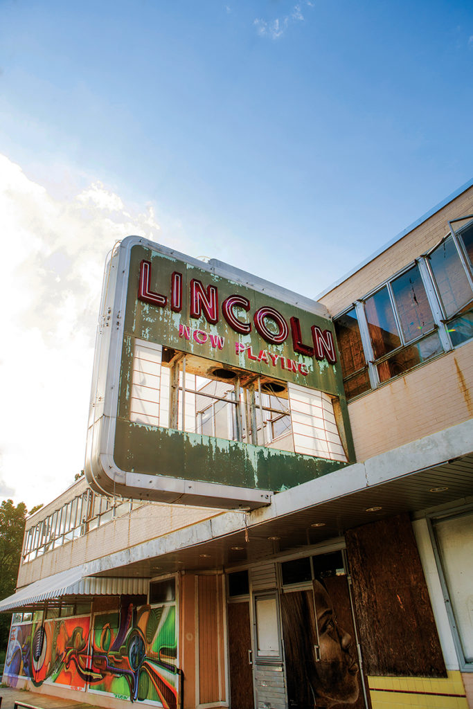 225LincolnTheatre2 001 COLOR.vu  683x1024 