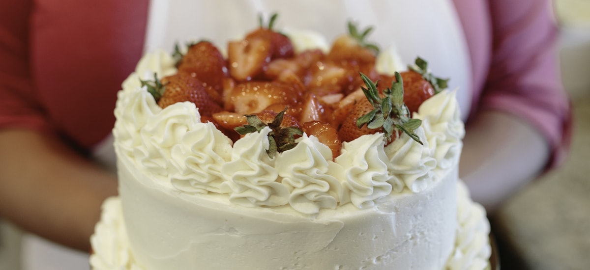 How To Bake And Decorate A Cake With Sugar Alley Pastries Owner