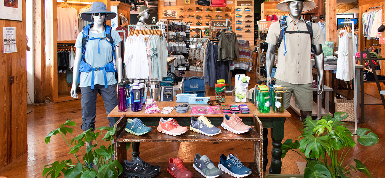 Local shops to get sporting and outdoor goods - [225]