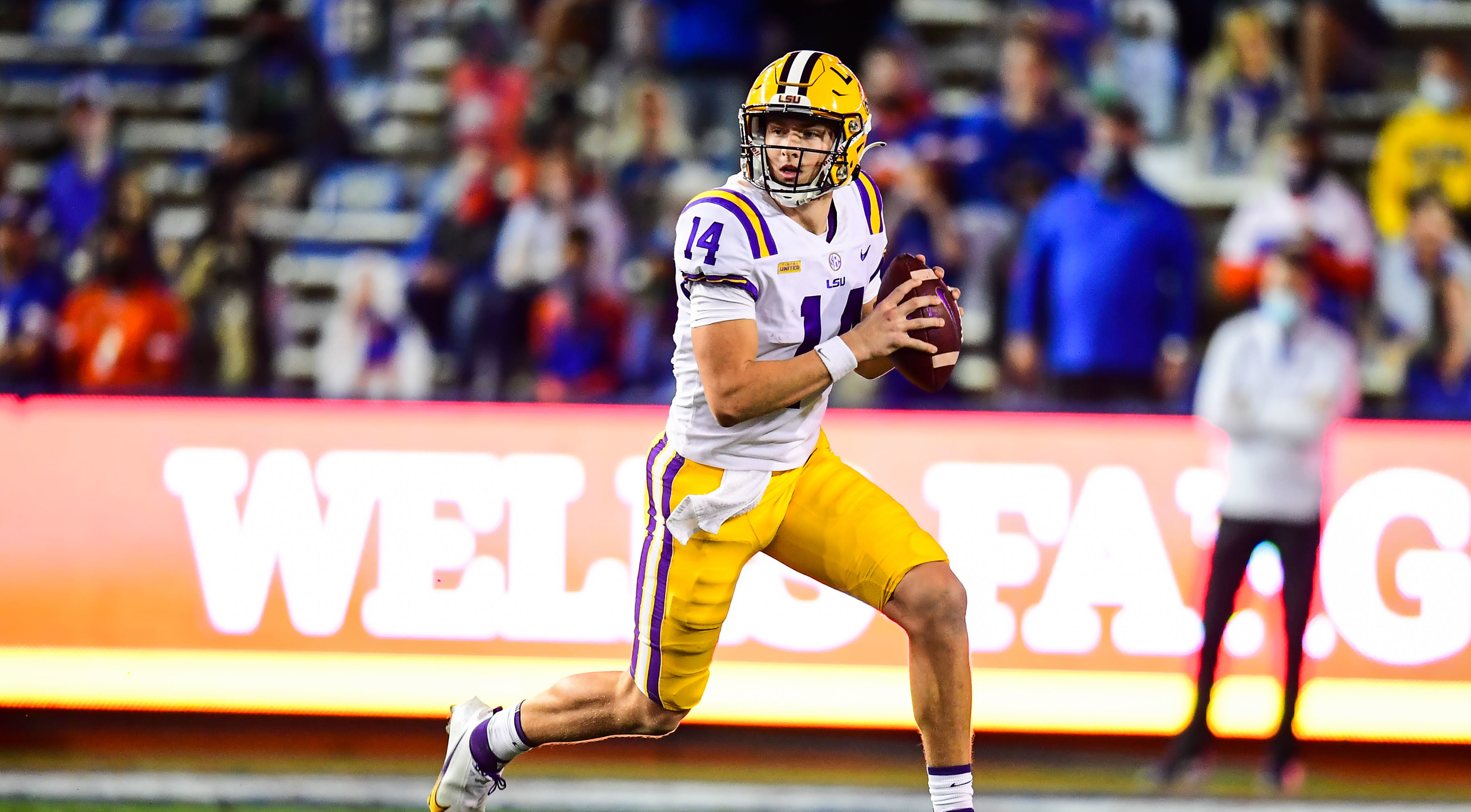 Florida Marco Wilson Throws LSU Player's Shoe 2020 College Football 