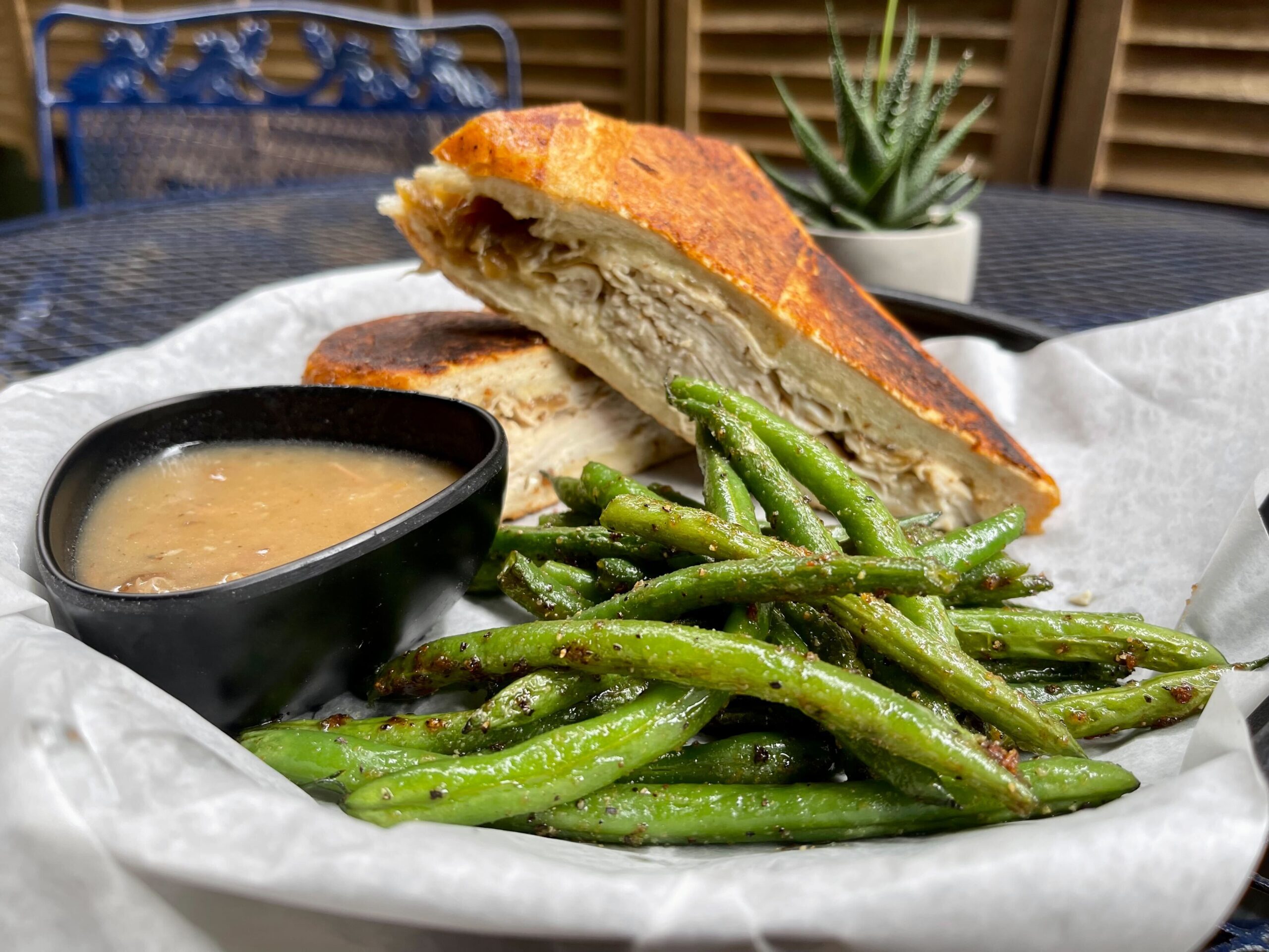 Order this Sandwiches and starters from the new Zee Zee’s