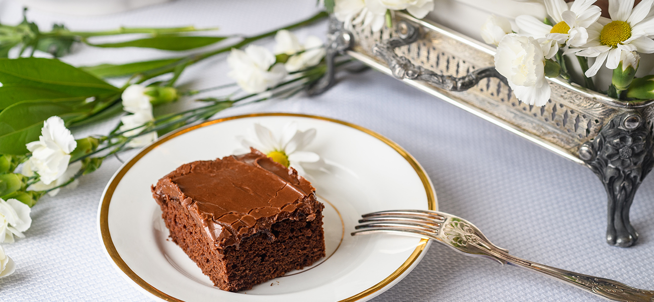 17 Deliciously Satisfying Divorce Cakes in Celebration of Singledom