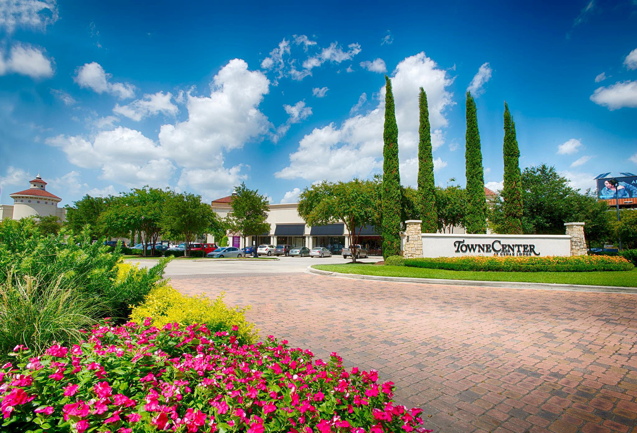 When it opened 20 years ago, Towne Center in Cedar Lodge changed Baton Rouge’s retail landscape – 225 Baton Rouge