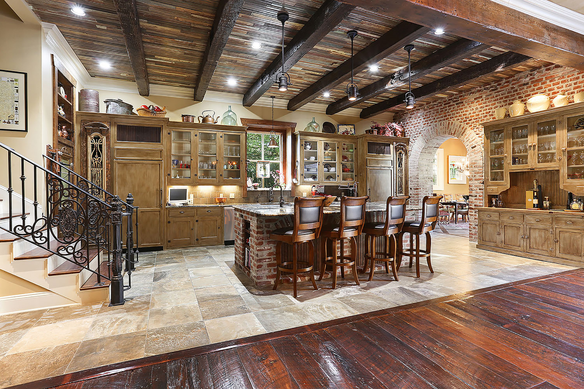 Great estates Luxury homes at the top of the local market inRegister