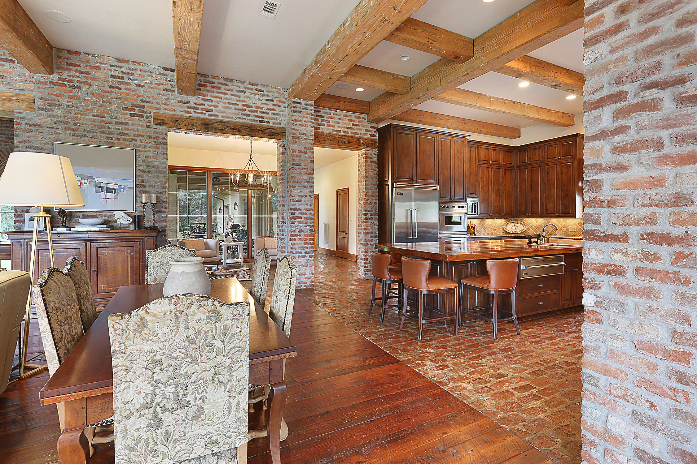 Hot Property Bocage Lake